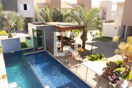 Casa de condomínio à venda com 307m², 4 quartos e 8 vagas Casa de condomínio à venda com 307m², 4 quartos e 8 vagasPiscina