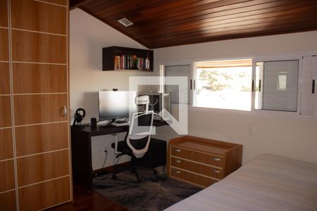 Casa de condomínio à venda com 307m², 4 quartos e 8 vagas Casa de condomínio à venda com 307m², 4 quartos e 8 vagasSuíte 1