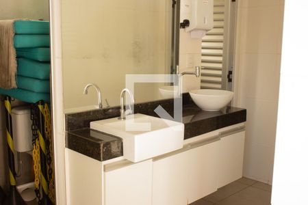 Casa de condomínio à venda com 307m², 4 quartos e 8 vagas Casa de condomínio à venda com 307m², 4 quartos e 8 vagasSaúna