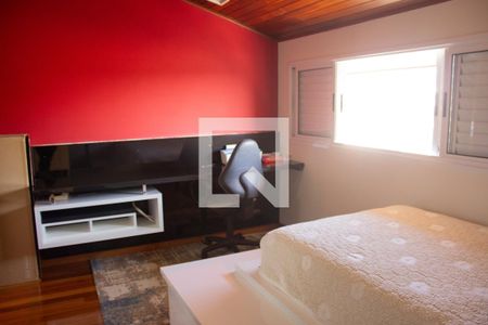 Casa de condomínio à venda com 307m², 4 quartos e 8 vagas Casa de condomínio à venda com 307m², 4 quartos e 8 vagasSuíte 3