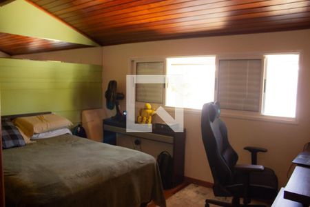 Casa de condomínio à venda com 307m², 4 quartos e 8 vagas Casa de condomínio à venda com 307m², 4 quartos e 8 vagasSuíte 2