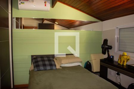 Casa de condomínio à venda com 307m², 4 quartos e 8 vagas Casa de condomínio à venda com 307m², 4 quartos e 8 vagasSuíte 2