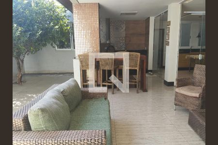 Casa de condomínio à venda com 307m², 4 quartos e 8 vagas Casa de condomínio à venda com 307m², 4 quartos e 8 vagasÁrea gourmet