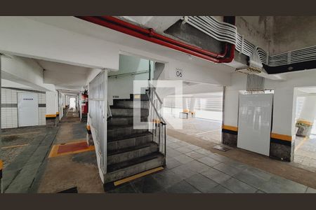 Studio para alugar com 30m², 1 quarto e sem vagaEscada