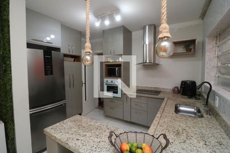 Casa à venda com 121m², 3 quartos e 2 vagasCozinha