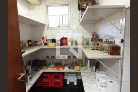 Casa para alugar com 962m², 7 quartos e 10 vagasDespensa