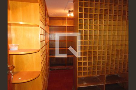 Casa para alugar com 962m², 7 quartos e 10 vagasAdega