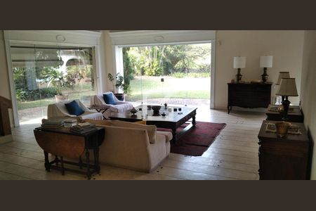 Casa para alugar com 962m², 7 quartos e 10 vagasSala