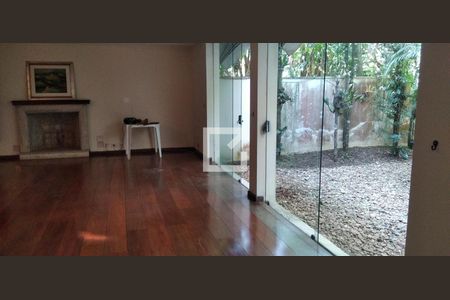 Casa para alugar com 962m², 7 quartos e 10 vagasÁrea comum