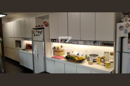 Casa para alugar com 962m², 7 quartos e 10 vagasCozinha