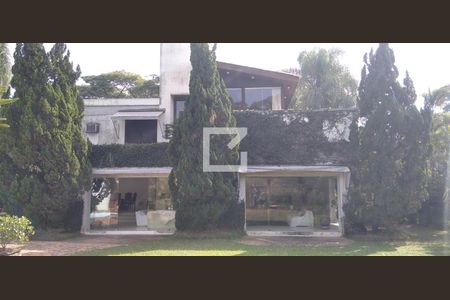 Casa para alugar com 962m², 7 quartos e 10 vagasFachada