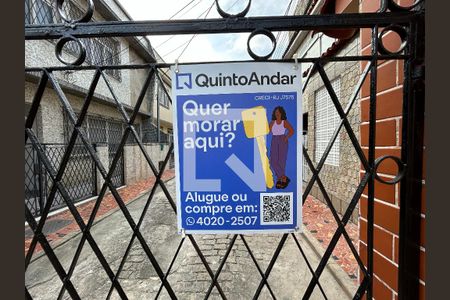 Casa para alugar com 50m², 2 quartos e 1 vagaPlaquinha