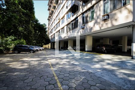 Apartamento para alugar com 89m², 2 quartos e 1 vaga Apartamento para alugar com 89m², 2 quartos e 1 vagaFachada