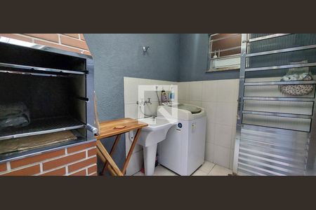 Casa para alugar com 81m², 2 quartos e 2 vagas Casa para alugar com 81m², 2 quartos e 2 vagasÁrea de Serviço