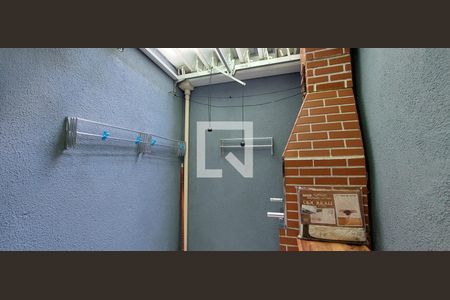 Casa para alugar com 81m², 2 quartos e 2 vagas Casa para alugar com 81m², 2 quartos e 2 vagasÁrea de Serviço