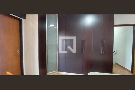 Quarto 1 suíte de casa para alugar com 2 quartos, 81m² em Utinga, Santo André