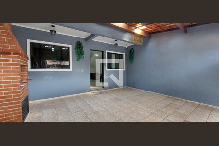 Casa para alugar com 81m², 2 quartos e 2 vagas Casa para alugar com 81m², 2 quartos e 2 vagasGaragem