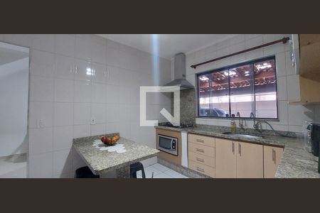 Casa para alugar com 81m², 2 quartos e 2 vagas Casa para alugar com 81m², 2 quartos e 2 vagasCozinha