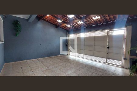 Casa para alugar com 81m², 2 quartos e 2 vagas Casa para alugar com 81m², 2 quartos e 2 vagasGaragem