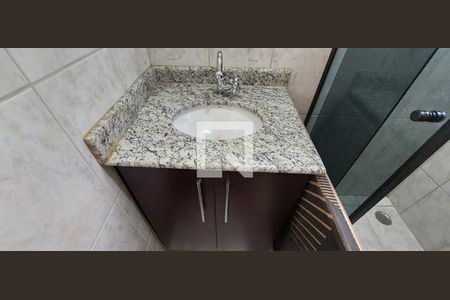 Casa para alugar com 81m², 2 quartos e 2 vagas Casa para alugar com 81m², 2 quartos e 2 vagasBanheiro Quarto 2 suíte