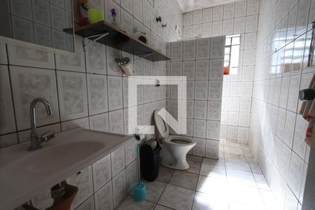 Casa à venda com 290m², 3 quartos e 4 vagasBanheiro