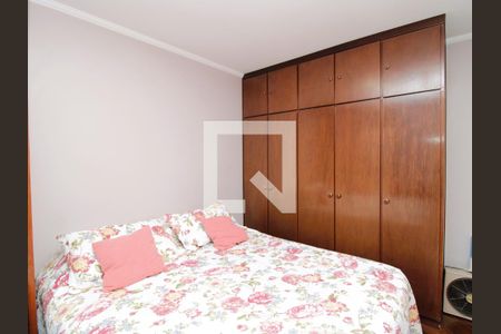 Apartamento à venda com 140m², 3 quartos e 2 vagasQuarto 2