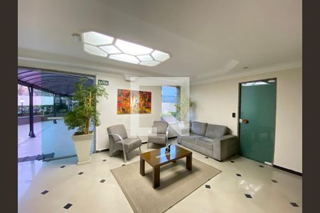 Apartamento à venda com 140m², 3 quartos e 2 vagasHall social