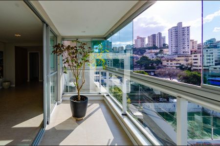 Varanda de apartamento para alugar com 4 quartos, 120m² em Caiçaras, Belo Horizonte
