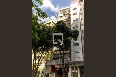 Apartamento à venda com 65m², 1 quarto e sem vagaFachada