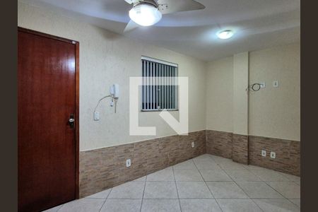 Sala de apartamento para alugar com 1 quarto, 40m² em Recreio dos Bandeirantes, Rio de Janeiro