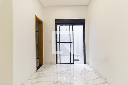 Casa à venda com 100m², 3 quartos e 2 vagas Casa à venda com 100m², 3 quartos e 2 vagasSuíte