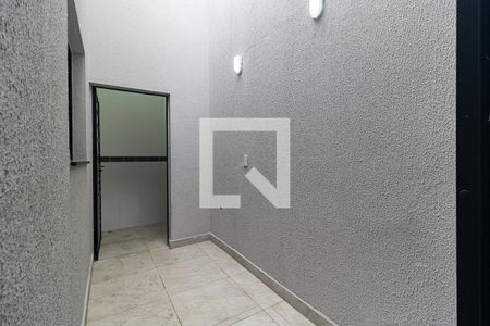 Casa à venda com 100m², 3 quartos e 2 vagas Casa à venda com 100m², 3 quartos e 2 vagasJardim de Inverno da Sala