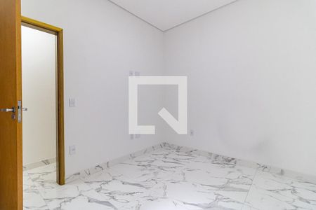 Casa à venda com 100m², 3 quartos e 2 vagas Casa à venda com 100m², 3 quartos e 2 vagasQuarto 2