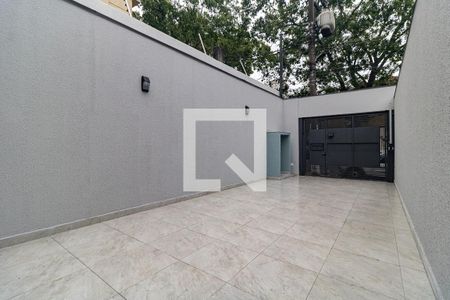 Casa à venda com 100m², 3 quartos e 2 vagas Casa à venda com 100m², 3 quartos e 2 vagasGaragem