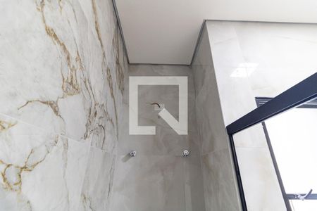 Casa à venda com 100m², 3 quartos e 2 vagas Casa à venda com 100m², 3 quartos e 2 vagasBanheiro da Suíte