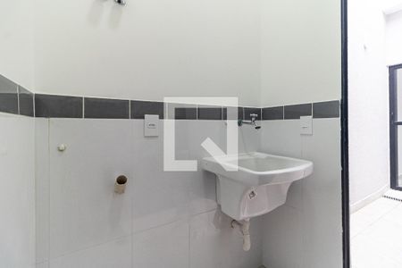 Casa à venda com 100m², 3 quartos e 2 vagas Casa à venda com 100m², 3 quartos e 2 vagasLavanderia