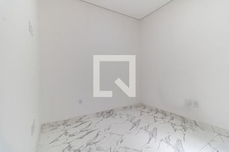 Casa à venda com 100m², 3 quartos e 2 vagas Casa à venda com 100m², 3 quartos e 2 vagasQuarto 2