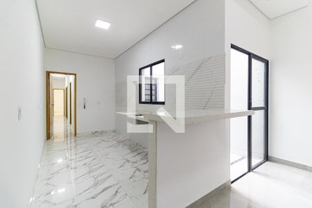 Casa à venda com 100m², 3 quartos e 2 vagas Casa à venda com 100m², 3 quartos e 2 vagasCozinha