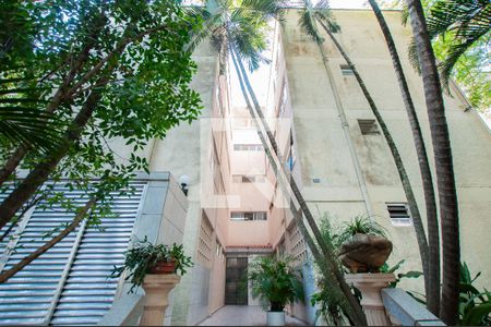 Apartamento à venda com 66m², 3 quartos e 1 vaga Apartamento à venda com 66m², 3 quartos e 1 vagaFachada