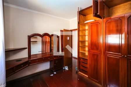 Casa para alugar com 950m², 3 quartos e 2 vagasQuarto 2