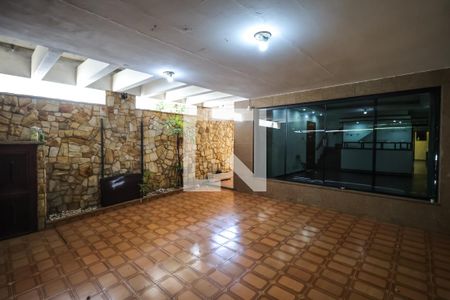 Casa para alugar com 950m², 3 quartos e 2 vagasGaragem