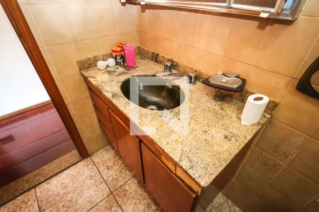 Casa para alugar com 950m², 3 quartos e 2 vagasBanheiro