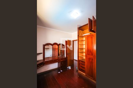 Casa para alugar com 950m², 3 quartos e 2 vagasQuarto 2