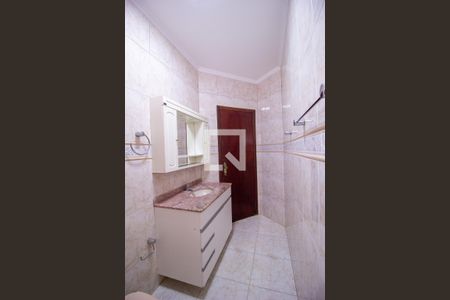 Casa para alugar com 285m², 3 quartos e 3 vagas Casa para alugar com 285m², 3 quartos e 3 vagasBanheiro