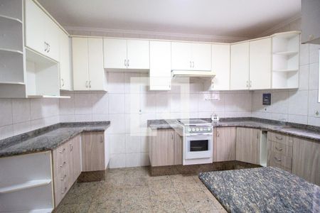 Casa para alugar com 285m², 3 quartos e 3 vagas Casa para alugar com 285m², 3 quartos e 3 vagasCozinha