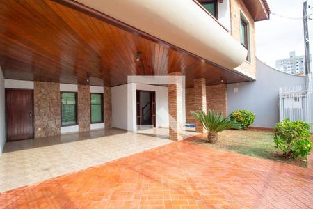 Casa para alugar com 285m², 3 quartos e 3 vagas Casa para alugar com 285m², 3 quartos e 3 vagasGaragem