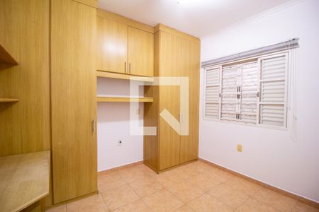 Casa para alugar com 285m², 3 quartos e 3 vagas Casa para alugar com 285m², 3 quartos e 3 vagasQuarto 2