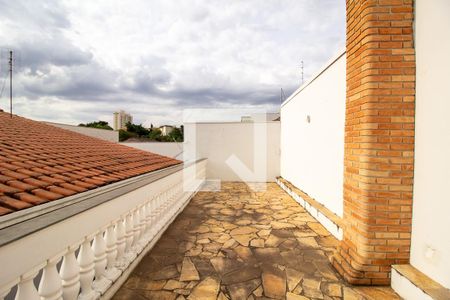 Casa para alugar com 285m², 3 quartos e 3 vagas Casa para alugar com 285m², 3 quartos e 3 vagasTerraço