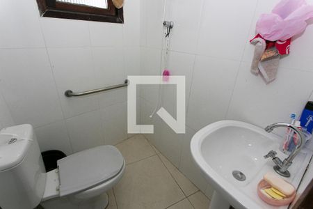 Casa à venda com 300m², 7 quartos e 4 vagasStudio - Banheiro