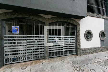 Casa à venda com 300m², 7 quartos e 4 vagasFachada